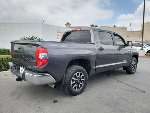 Used 2017 Toyota Tundra SR5 AWD/4WD image 4