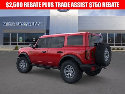 New 2025 Ford Bronco Badlands image 4