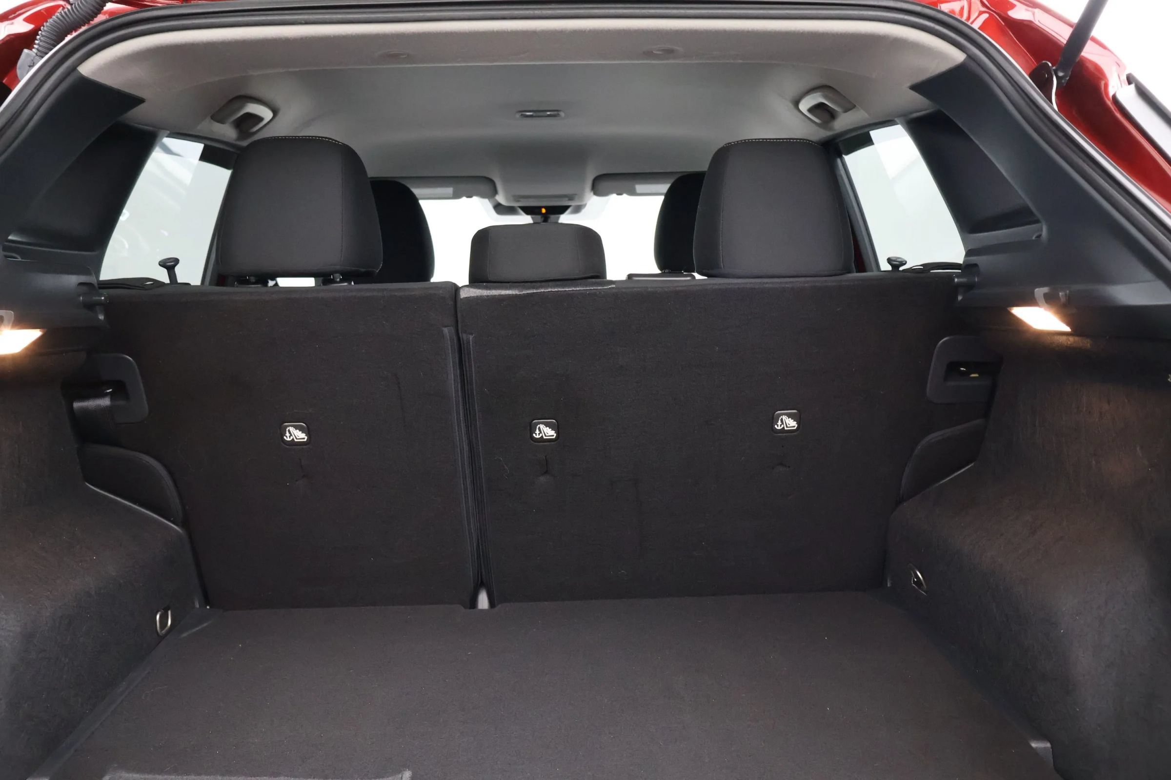 Used 2025 Nissan Kicks SV FWD image 13