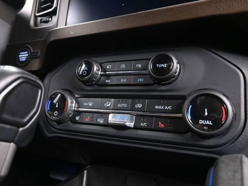 Used 2022 Ford Bronco Outer Banks image 24