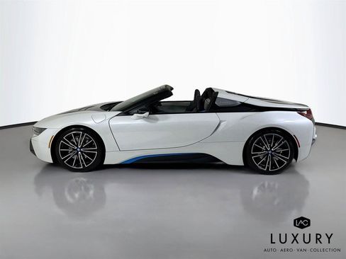 Used 2019 BMW i8 Roadster AWD/4WD image 9