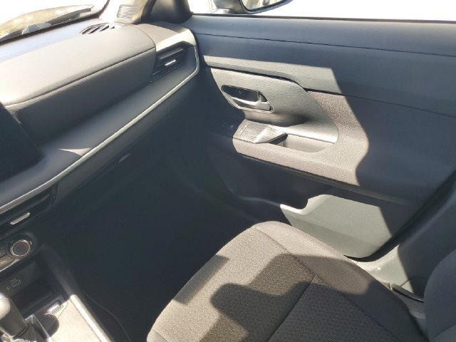 Certified 2025 Nissan Kicks S FWD image 28