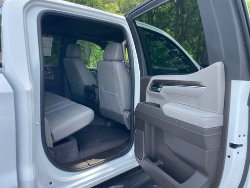 New 2026 Chevrolet Silverado 1500 LT Trail Boss w/ LT Trail Boss Premium Package AWD/4WD image 18