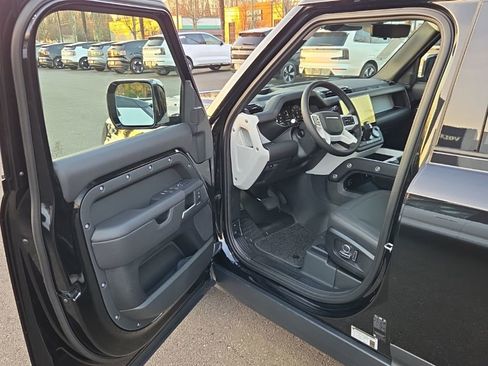 New 2026 Land Rover Defender 130 S image 10