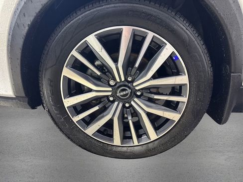 Used 2024 Nissan Kicks SV image 12