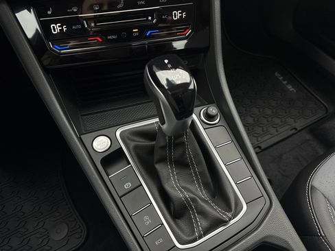 New 2026 Volkswagen Jetta SE image 16