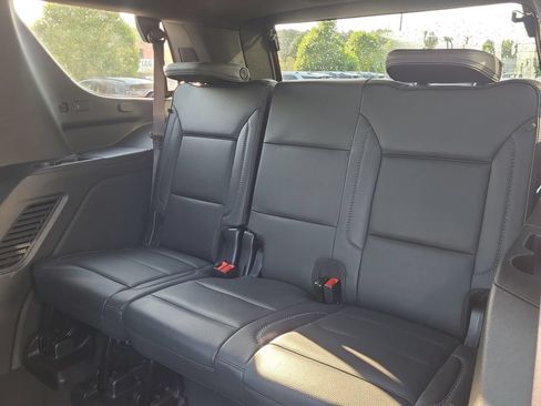Used 2023 GMC Yukon Denali RWD image 14
