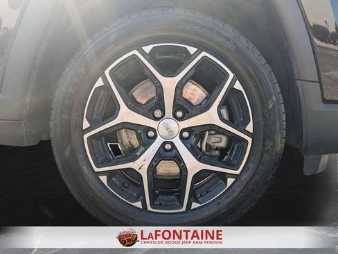 Used 2024 Jeep Compass Limited AWD/4WD image 31