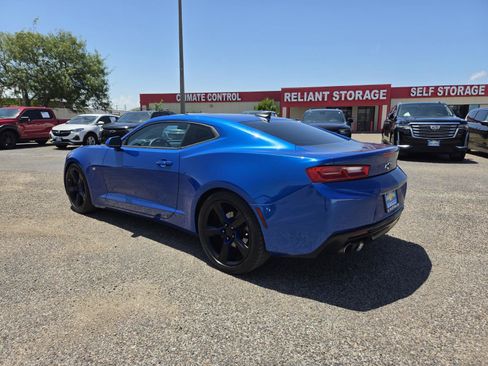 Used 2016 Chevrolet Camaro LT w/ Technology Package RWD image 3