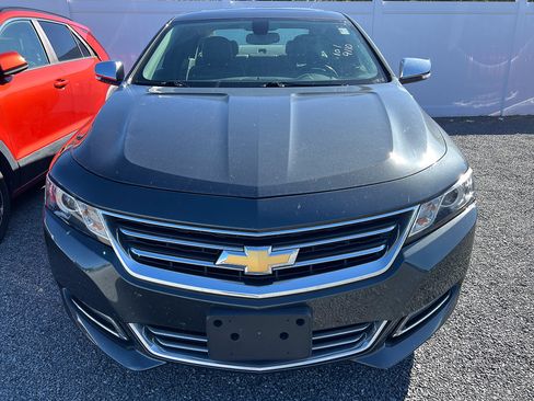 Used 2018 Chevrolet Impala Premier w/ Premier Convenience Package FWD image 8