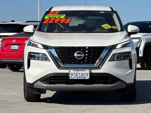 Used 2023 Nissan Rogue SV FWD image 9