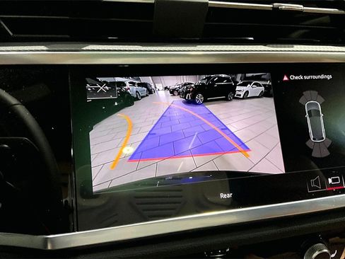 Used 2025 Audi Q3 2.0T Premium w/ Convenience Package image 14