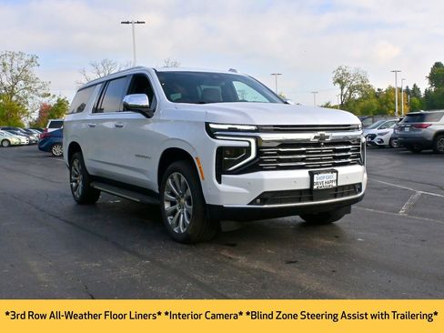 Used 2026 Chevrolet Suburban Premier w/ Sun And Tow Package AWD/4WD image 23