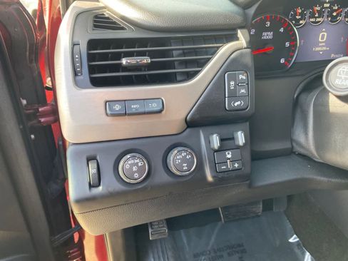 Used 2016 GMC Yukon Denali w/ Open Road Package image 12