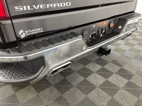 Used 2021 Chevrolet Silverado 1500 LTZ image 6