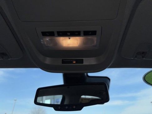 Used 2021 GMC Canyon AT4 w/ Driver Alert Package image 9