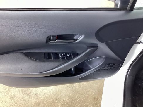 Used 2024 Toyota Corolla LE FWD image 11