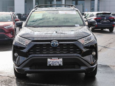 Certified 2020 Toyota RAV4 XLE image 19