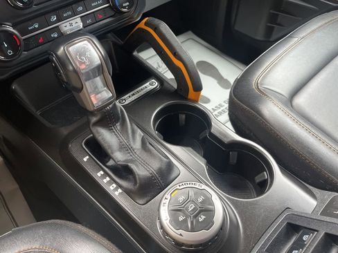 Certified 2022 Ford Bronco Badlands w/ Sasquatch Package image 25