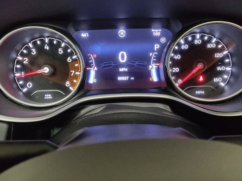 Used 2018 Jeep Compass Latitude w/ Popular Equipment Group image 23