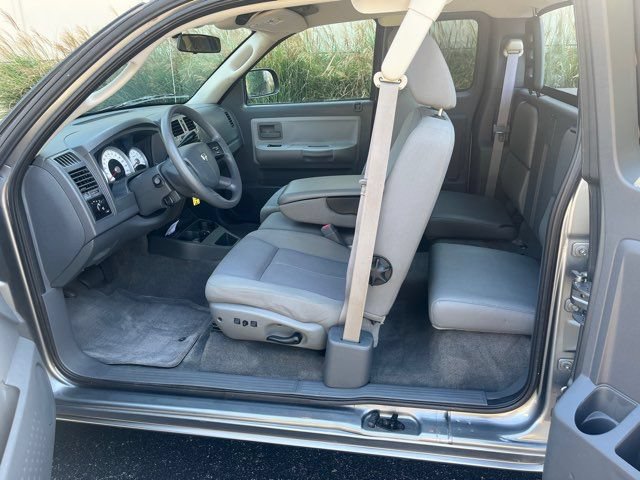 Used 2006 Dodge Dakota SLT w/ Trailer Tow Group RWD image 5