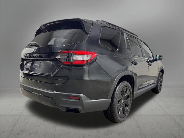 New 2026 Honda Pilot Black Edition image 5