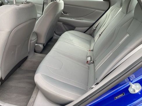 Used 2023 Hyundai Elantra SEL w/ Convenience Package image 26