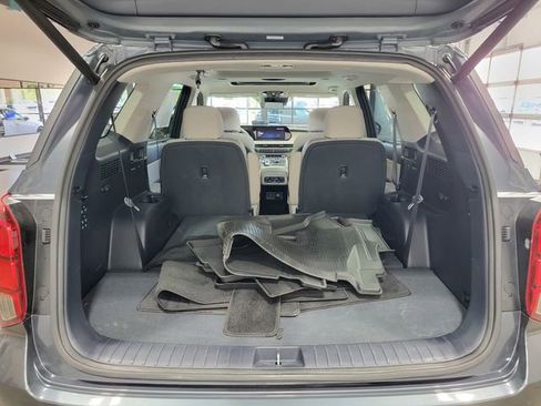 Used 2024 Hyundai Palisade Limited AWD/4WD image 35