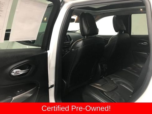 Certified 2022 Jeep Cherokee Latitude Lux w/ Sun & Sound Group image 25