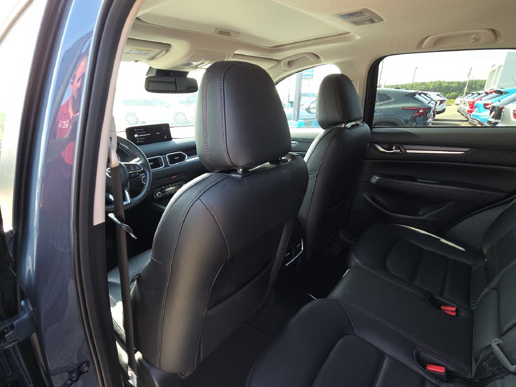 Used 2025 MAZDA CX-5 Carbon Edition AWD/4WD image 28