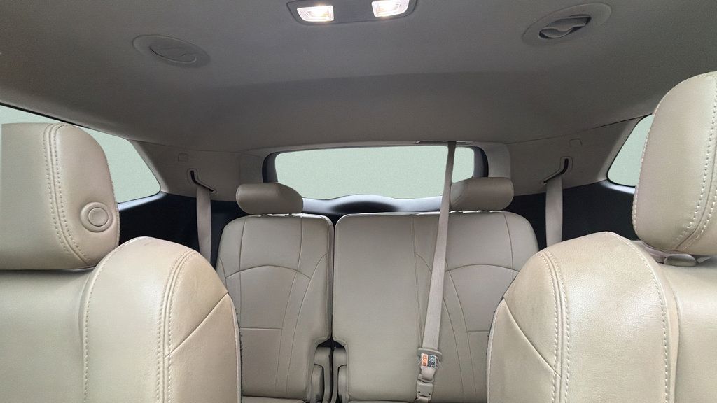 Used 2018 Buick Enclave Essence AWD/4WD image 26