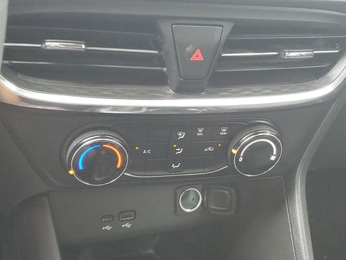 Used 2025 Buick Encore GX Preferred image 27