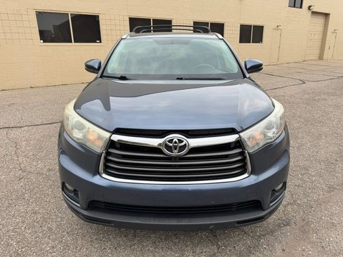 Used 2015 Toyota Highlander XLE AWD/4WD image 2