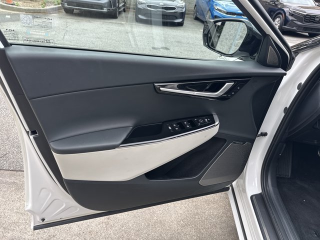 Certified 2023 Kia EV6 GT-Line AWD/4WD image 4