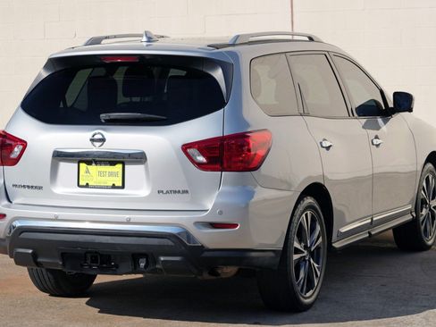 Used 2020 Nissan Pathfinder Platinum FWD image 51