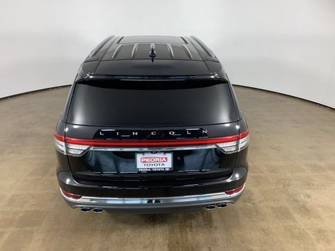 Used 2022 Lincoln Aviator AWD w/ Premium Package image 11