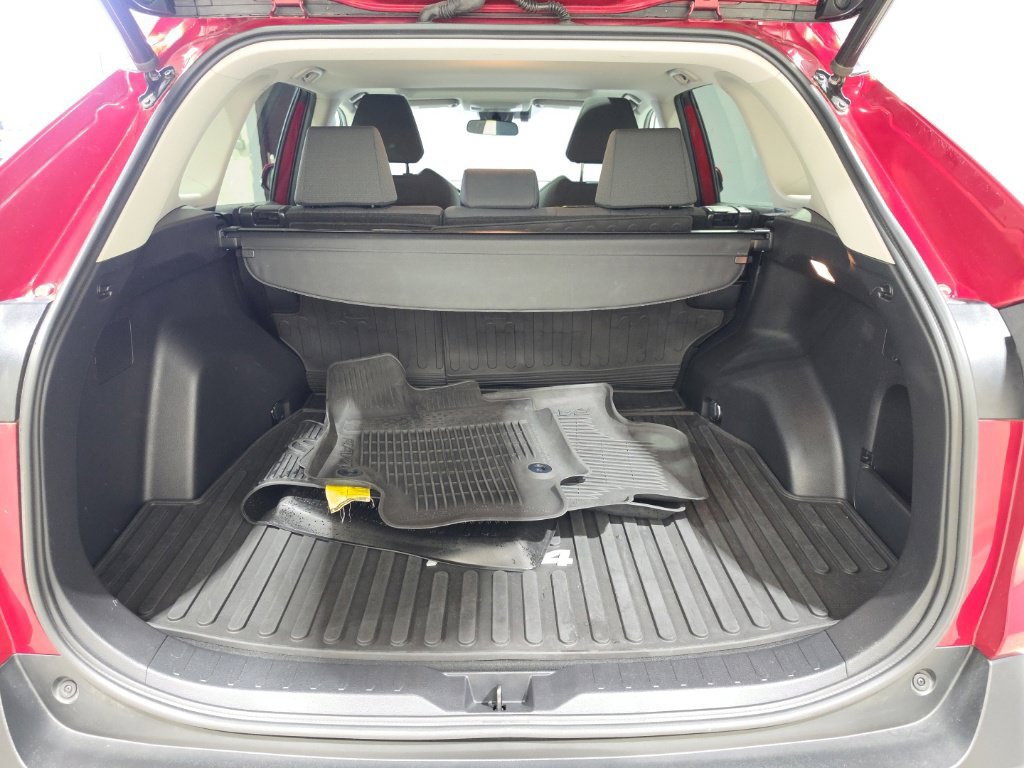 Certified 2021 Toyota RAV4 XLE w/ Convenience Package AWD/4WD image 16