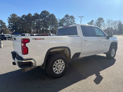 Used 2022 Chevrolet Silverado 2500 LT w/ Fleet Comfort Package image 7