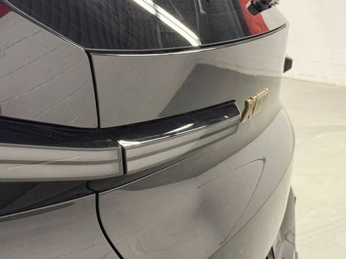 Used 2025 BMW XM Sport Utility 4D image 28