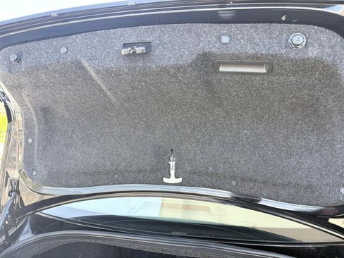 Used 2011 INFINITI M37 w/ Premium Pkg RWD image 14