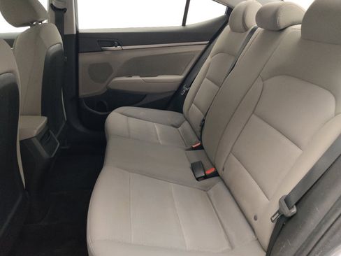 Used 2018 Hyundai Elantra SEL FWD image 18