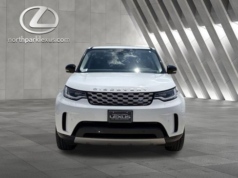 Used 2024 Land Rover Discovery S AWD/4WD image 27