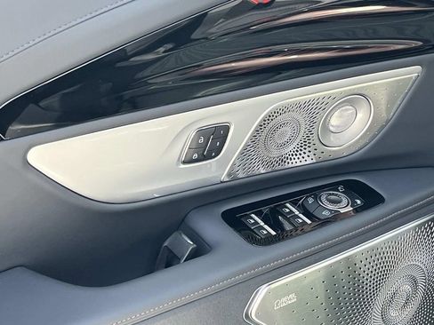 New 2026 Lincoln Nautilus Reserve AWD/4WD image 11