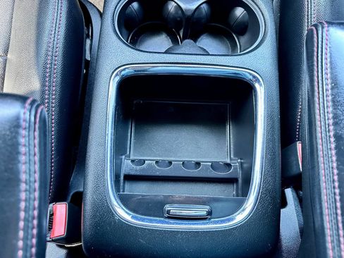 Used 2019 Dodge Grand Caravan GT image 21