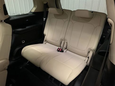 Used 2021 Jeep Grand Cherokee L Limited image 48