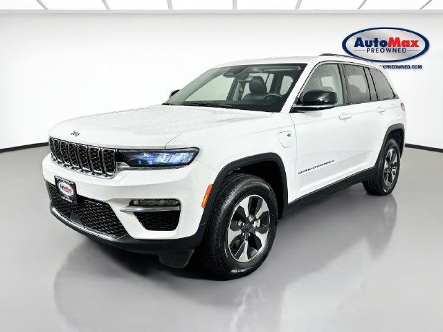 Used 2023 Jeep Grand Cherokee 4WD 4xe image 5