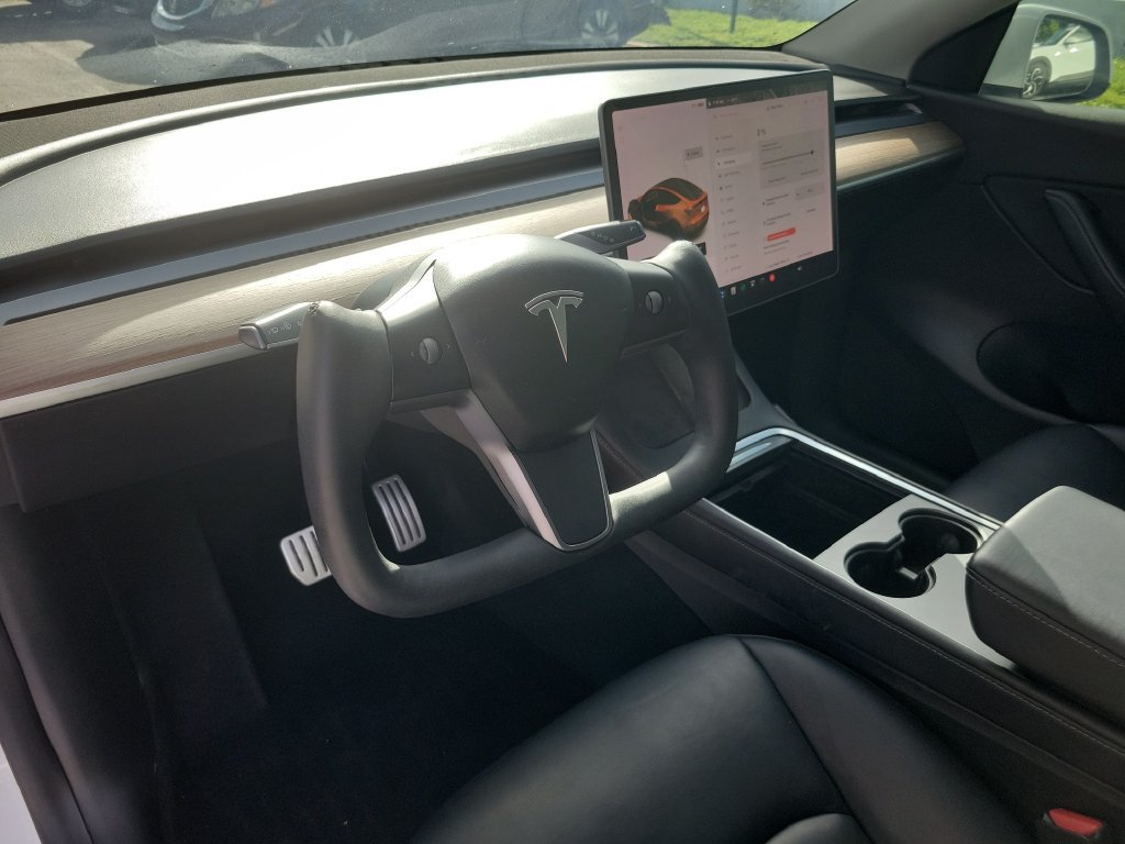 Used 2022 Tesla Model Y Performance AWD/4WD image 25