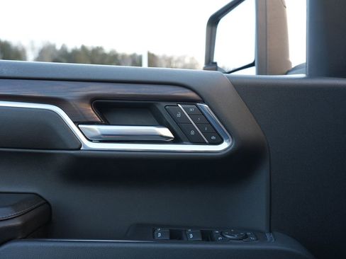 Used 2023 GMC Sierra 1500 SLT w/ SLT Premium Package image 20