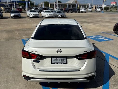 Used 2023 Nissan Altima 2.5 SV FWD image 6