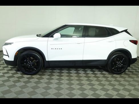 Used 2024 Chevrolet Blazer LT w/ Driver Confidence Package AWD/4WD image 15
